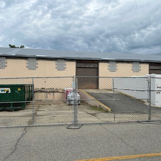 e1b76f6c-5579-49b7-8ec6-275a4d4337e4